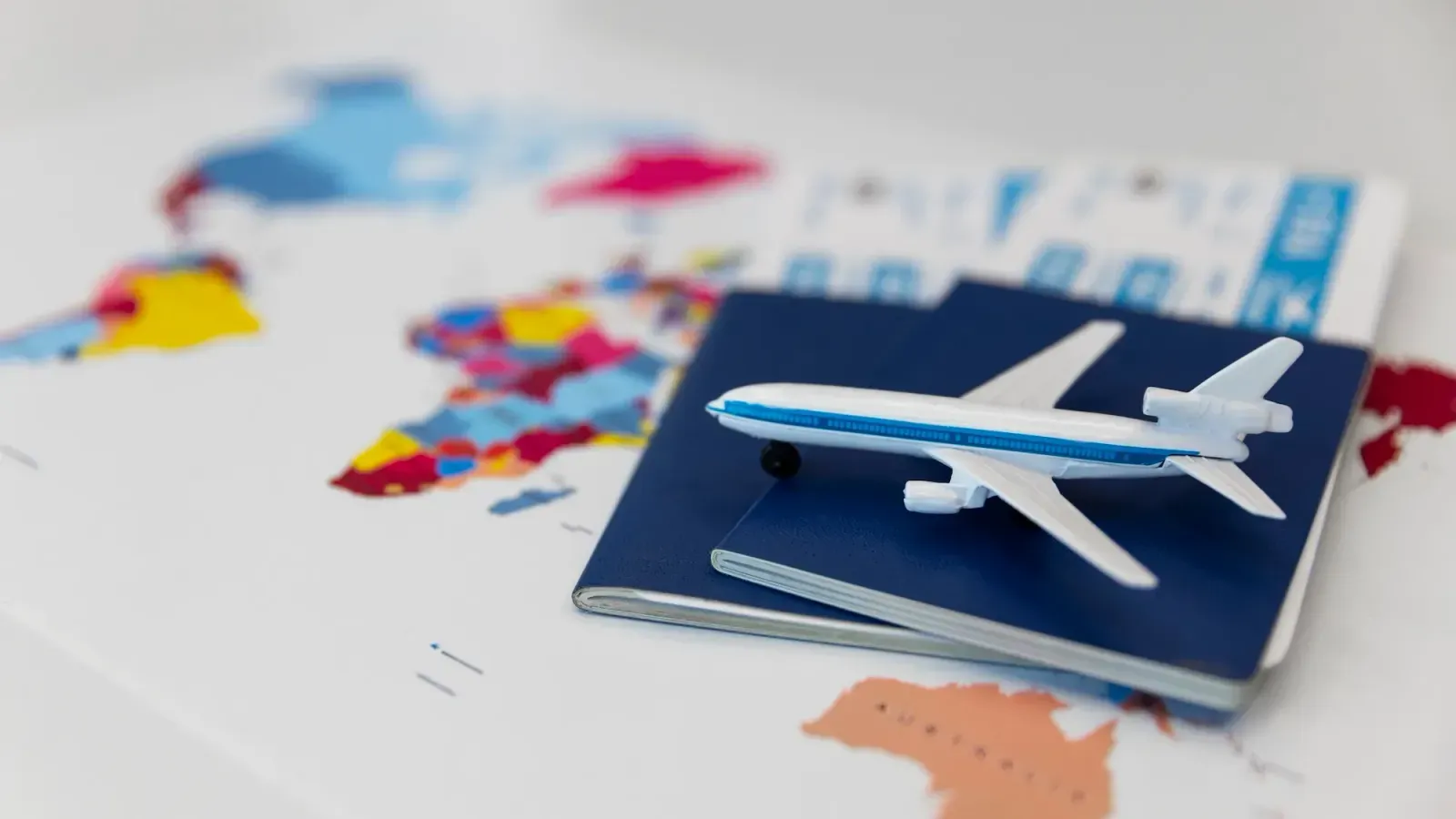 Essential Checklist Before Booking a Holiday Package (Must-Read Guide)