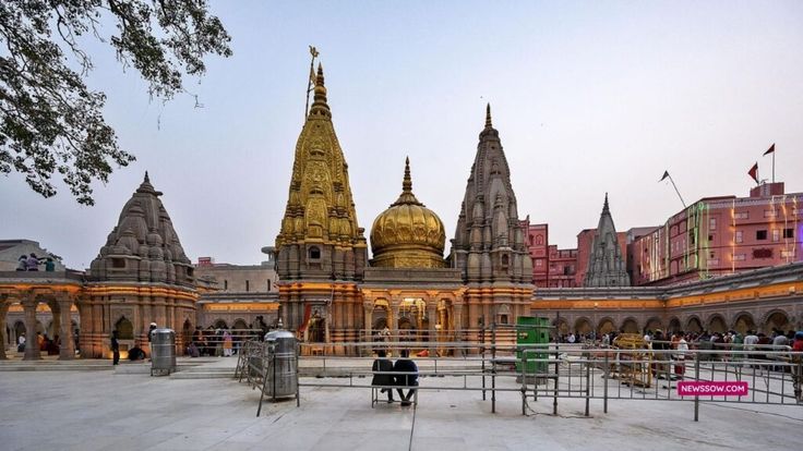Kashi Vishwanath VIP Darshan Guide: Cost, Timings, and How to Book